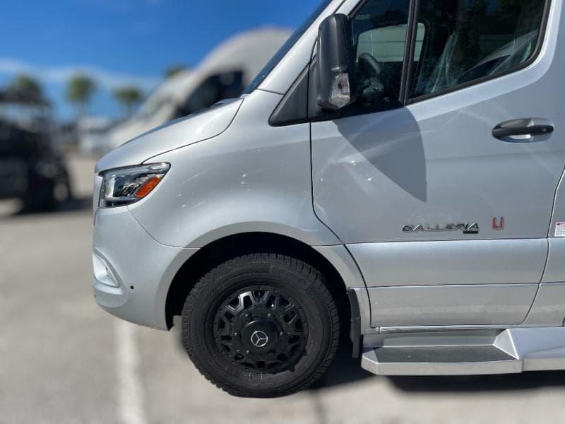 2025 Coachmen 2025 Coachmen Galleria - thumbnail 4