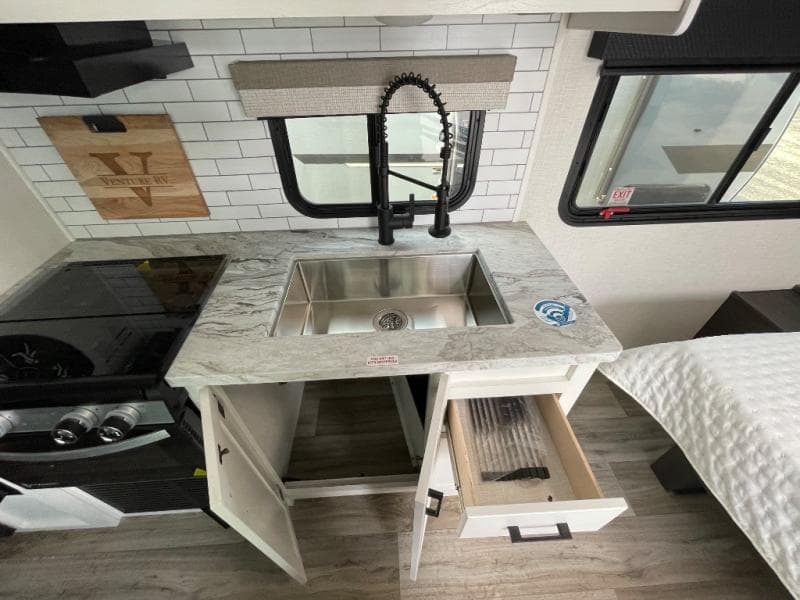 2025 Venture RV 2025 Venture RV Stratus - thumbnail 31