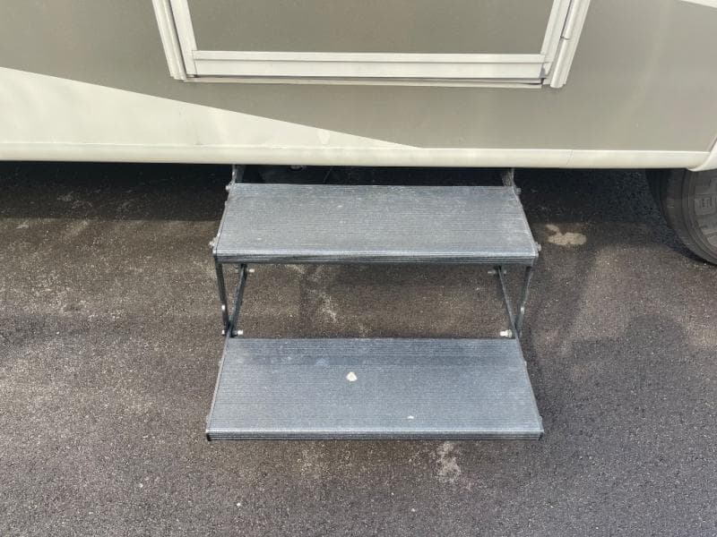 2026 Coachmen 2026 Coachmen Mirada - thumbnail 9