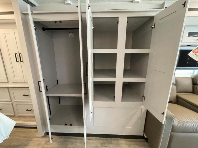 2026 Coachmen 2026 Coachmen Mirada - thumbnail 30