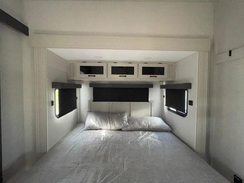 2026 Coachmen 2026 Coachmen Brookstone - thumbnail 16