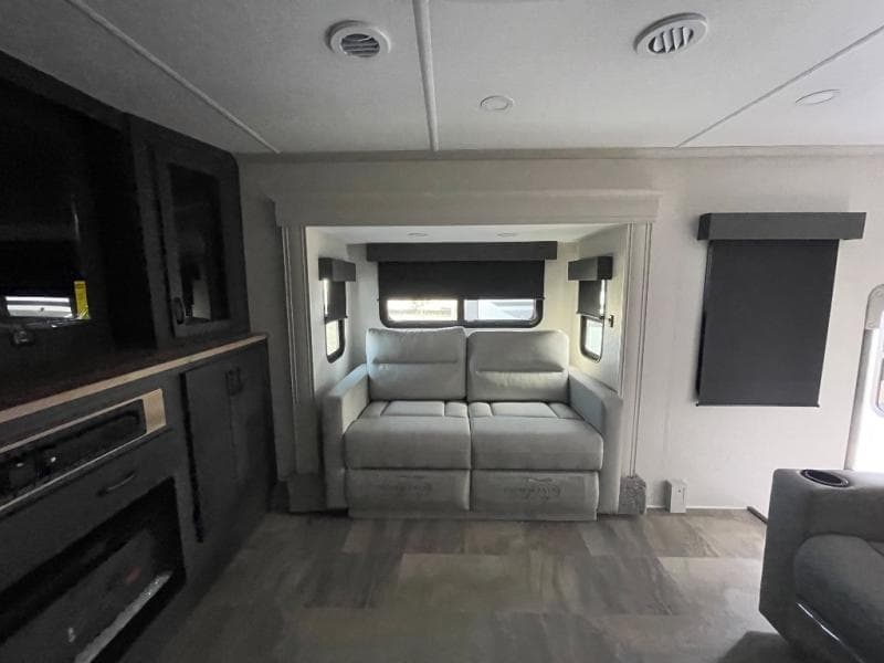 2026 Coachmen 2026 Coachmen Brookstone - thumbnail 10