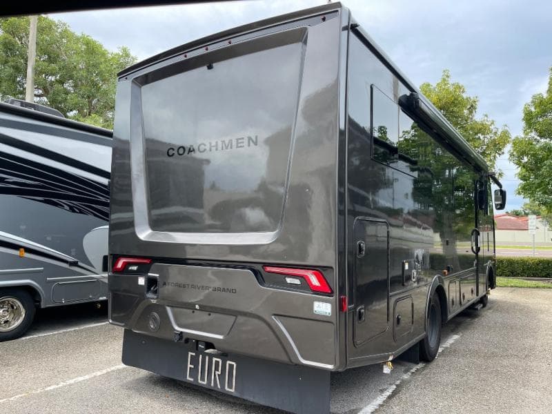 2026 Coachmen 2026 Coachmen Euro - thumbnail 8