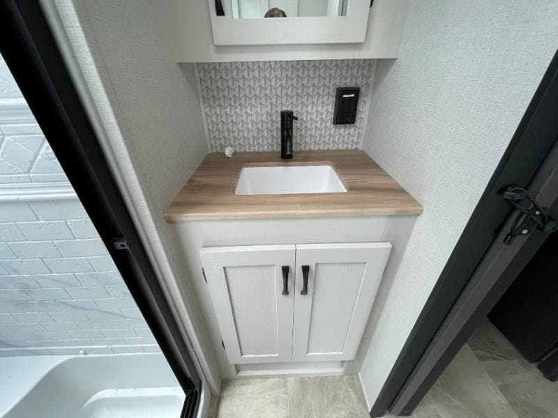 2026 Coachmen 2026 Coachmen Chaparral - thumbnail 28