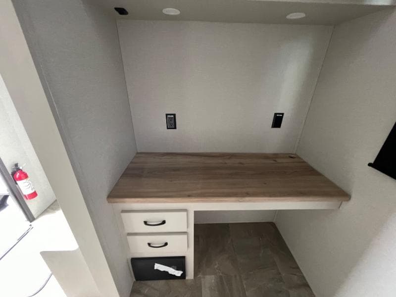 2026 Coachmen 2026 Coachmen Brookstone - thumbnail 15