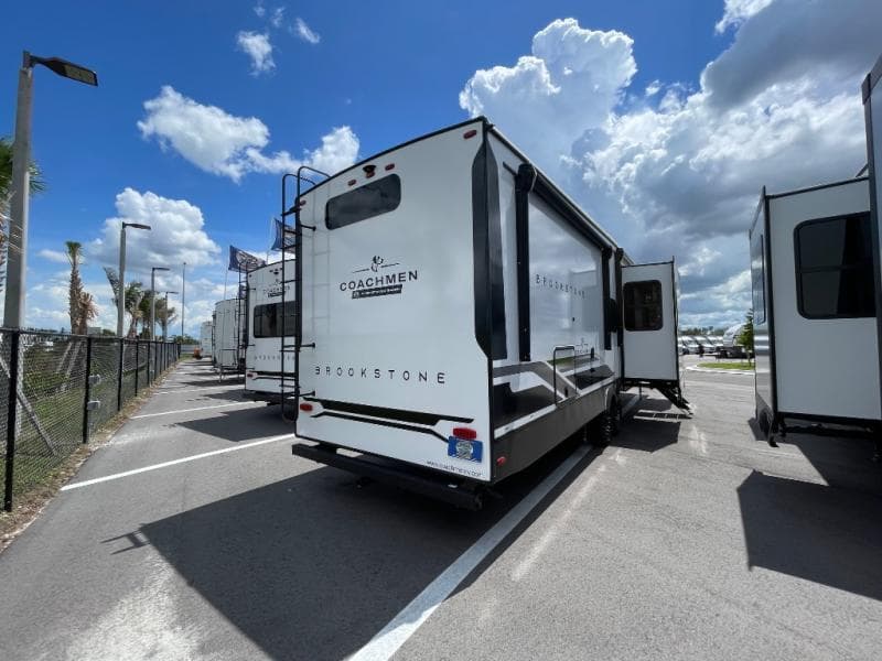2026 Coachmen 2026 Coachmen Brookstone - thumbnail 7