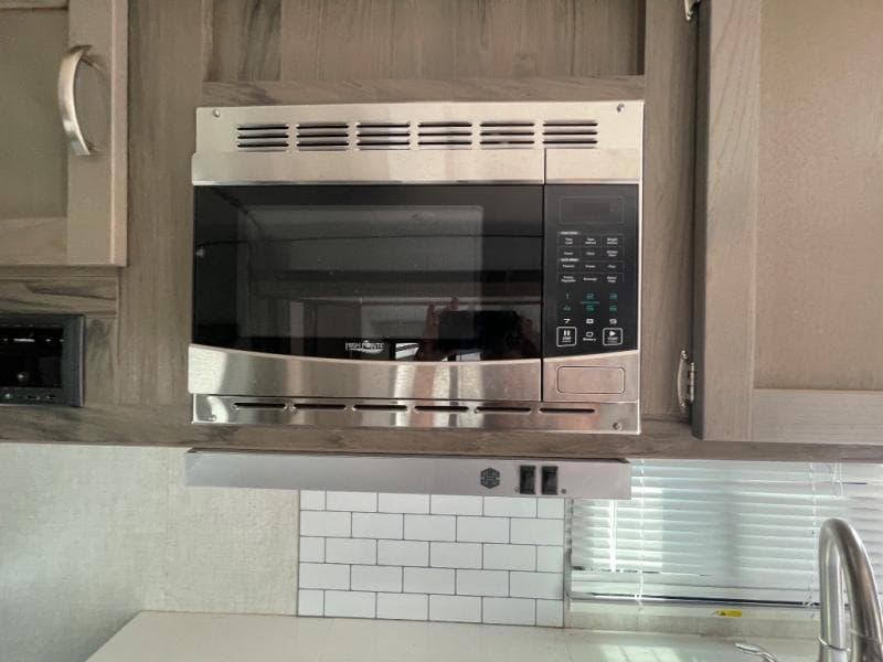 2024 Gulf Stream 2024 Gulf Stream Vista Cruiser - thumbnail 23