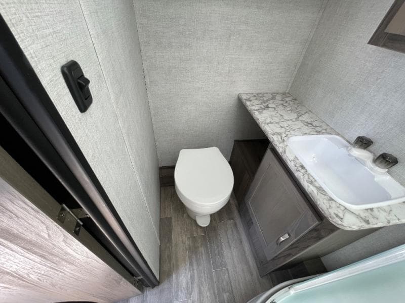 2024 Gulf Stream 2024 Gulf Stream Vista Cruiser - thumbnail 33