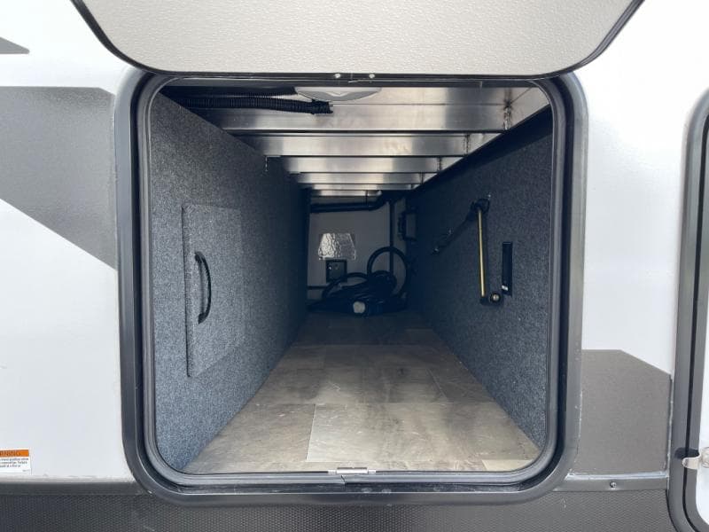 2026 Coachmen 2026 Coachmen Chaparral - thumbnail 9