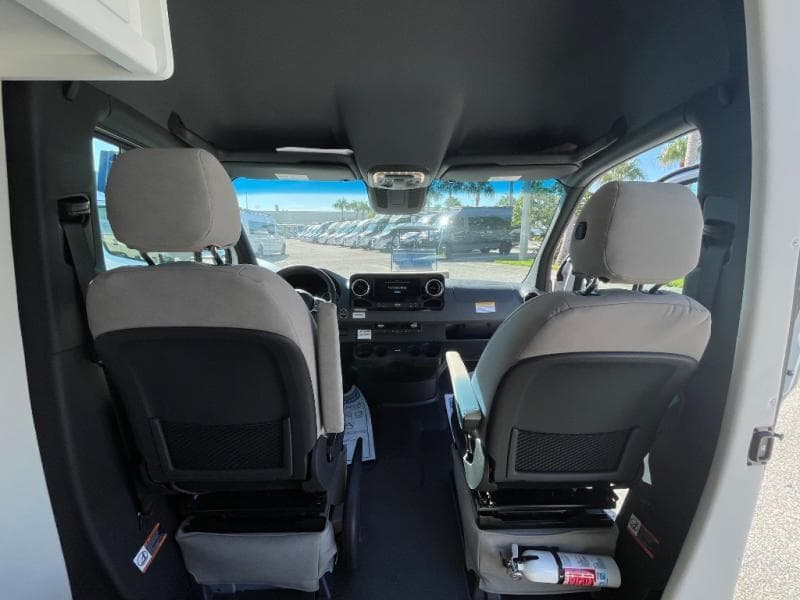 2025 Coachmen 2025 Coachmen Galleria - thumbnail 8