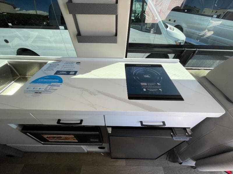 2025 Coachmen 2025 Coachmen Galleria - thumbnail 10