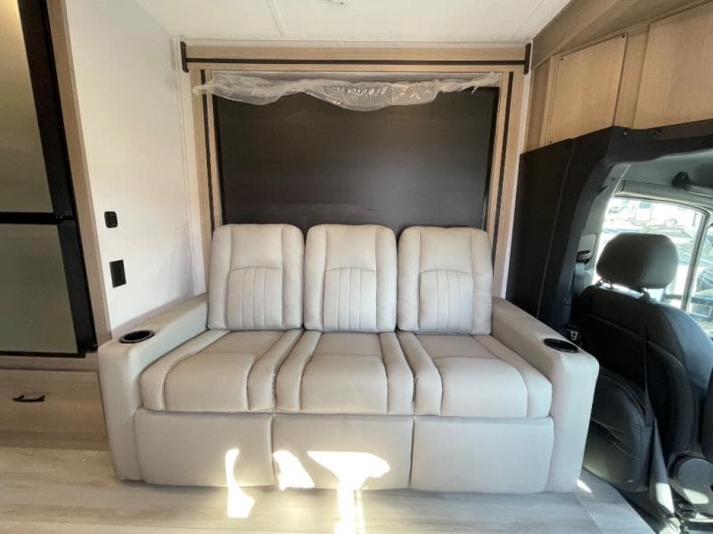 2026 Forest River 2026 Forest River Sunseeker - thumbnail 13