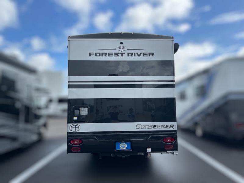 2026 Forest River 2026 Forest River Sunseeker - thumbnail 7