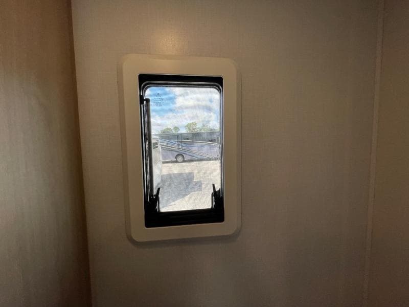 2026 Forest River 2026 Forest River Sunseeker - thumbnail 48