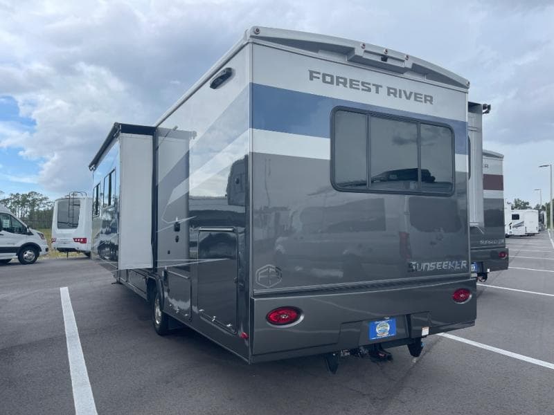 2026 Forest River 2026 Forest River Sunseeker Classic - thumbnail 6