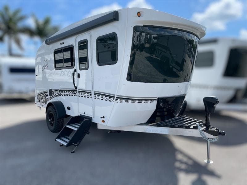 2026 inTech RV Sol HORIZON