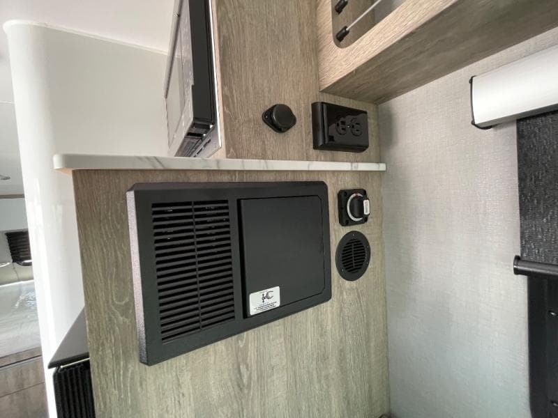 2026 inTech RV 2026 inTech RV Sol - thumbnail 28