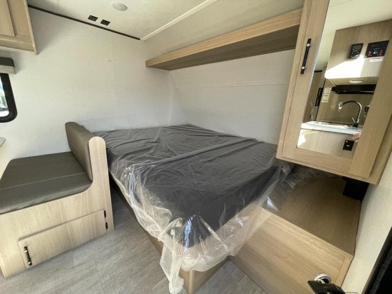 2026 Dutchmen 2026 Dutchmen Kodiak - thumbnail 16