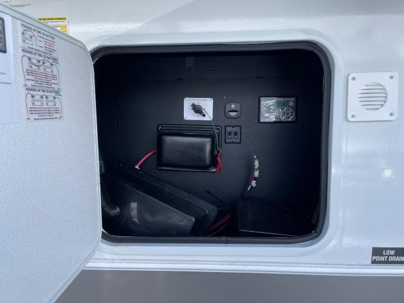 2026 Forest River 2026 Forest River Cardinal - thumbnail 9