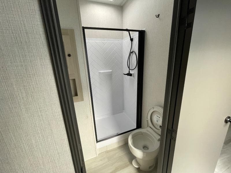 2026 Forest River 2026 Forest River Cardinal - thumbnail 46