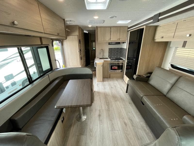 2026 Coachmen 2026 Coachmen Leprechaun - thumbnail 57