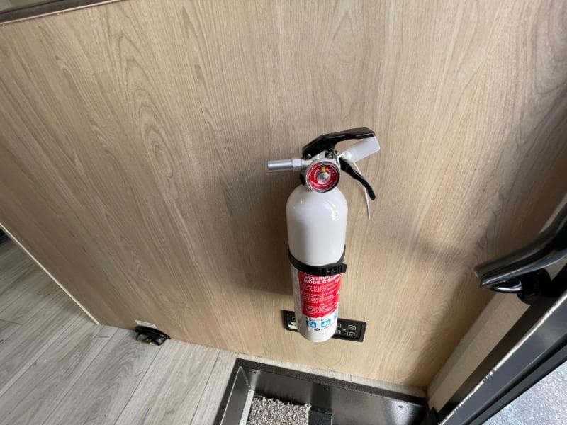 2026 Coachmen 2026 Coachmen Leprechaun - thumbnail 60