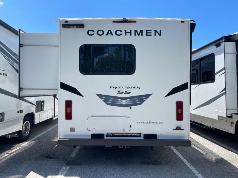 2026 Coachmen 2026 Coachmen Freelander - thumbnail 6