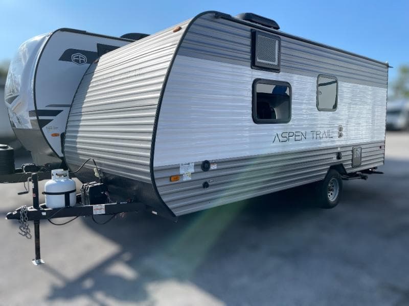 2024 Dutchmen 2024 Dutchmen Aspen Trail - thumbnail 3