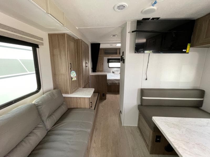 2026 Coachmen 2026 Coachmen Freedom Express Select - thumbnail 16