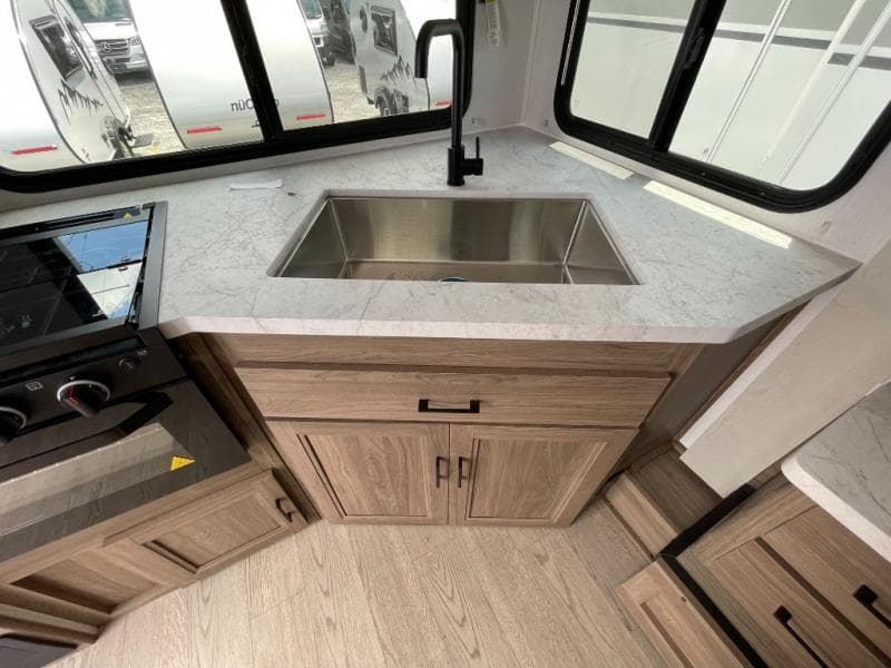 2026 Coachmen 2026 Coachmen Freedom Express Select - thumbnail 23