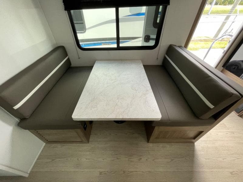 2026 Coachmen 2026 Coachmen Freedom Express Select - thumbnail 26