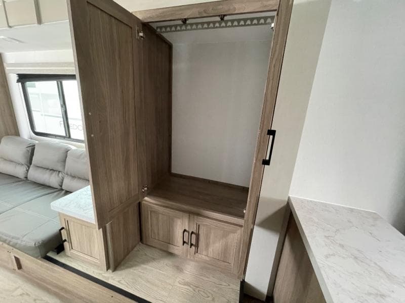 2026 Coachmen 2026 Coachmen Freedom Express Select - thumbnail 29