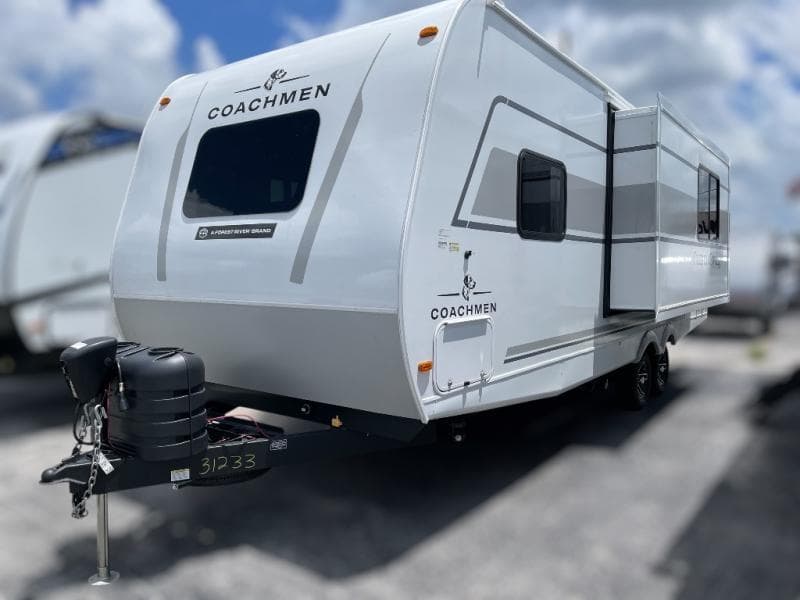 2026 Coachmen 2026 Coachmen Freedom Express Select - thumbnail 3