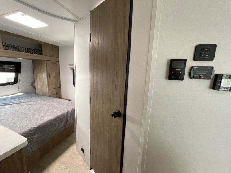 2026 Coachmen 2026 Coachmen Freedom Express Select - thumbnail 31