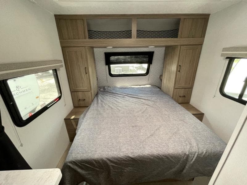 2026 Coachmen 2026 Coachmen Freedom Express Select - thumbnail 38