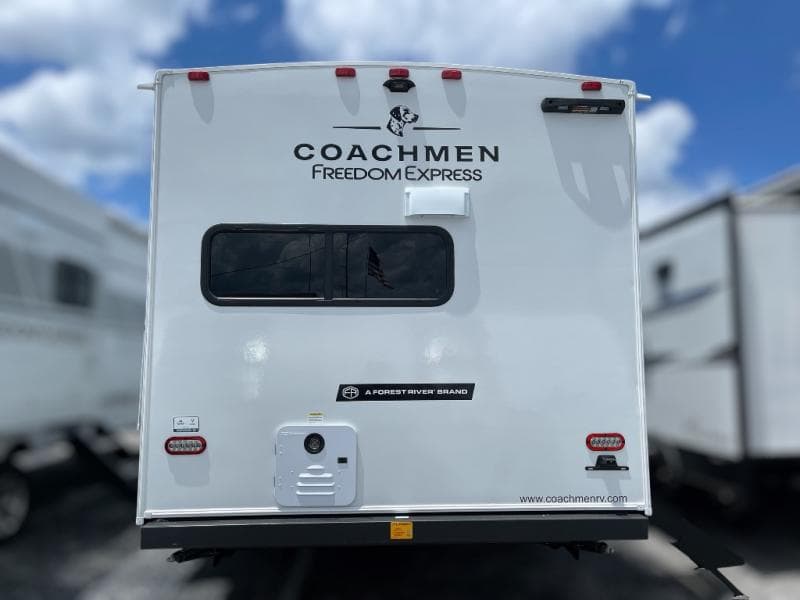 2026 Coachmen 2026 Coachmen Freedom Express Select - thumbnail 5