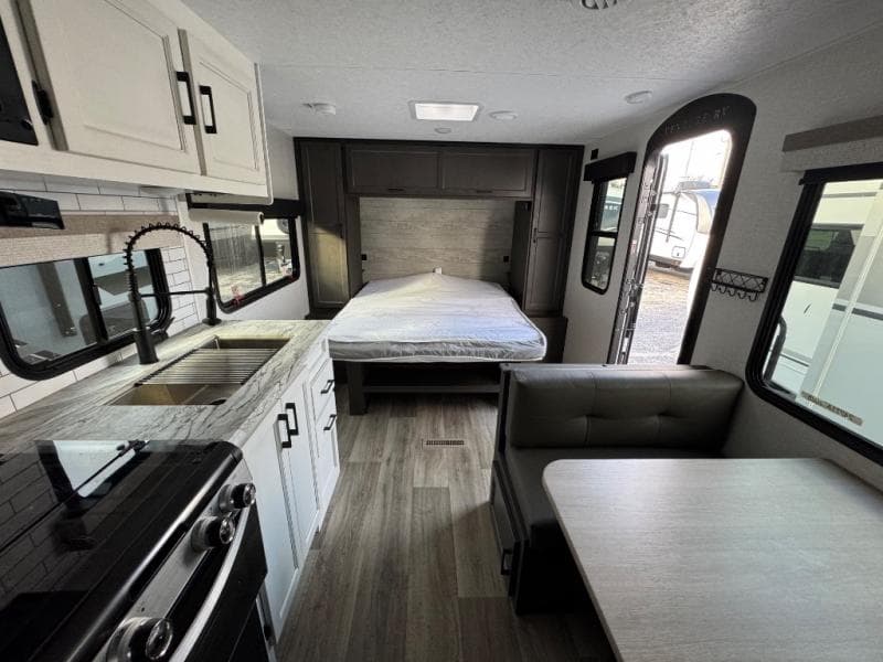 2025 Venture RV 2025 Venture RV Stratus - thumbnail 9