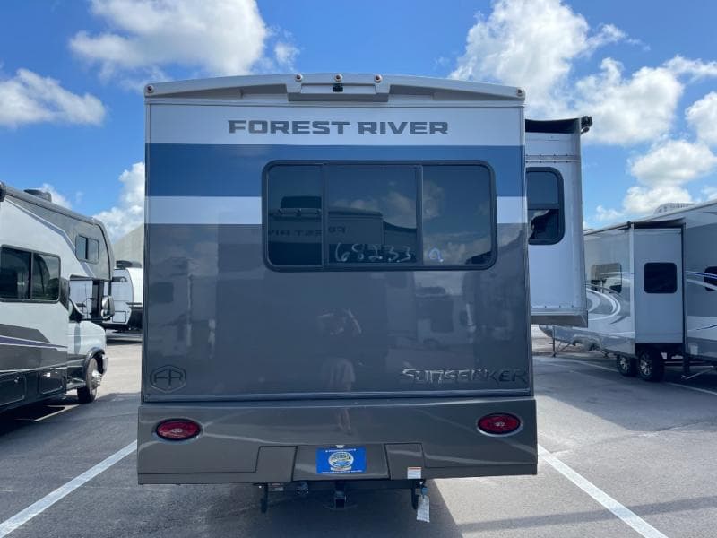 2026 Forest River 2026 Forest River Sunseeker Classic - thumbnail 7