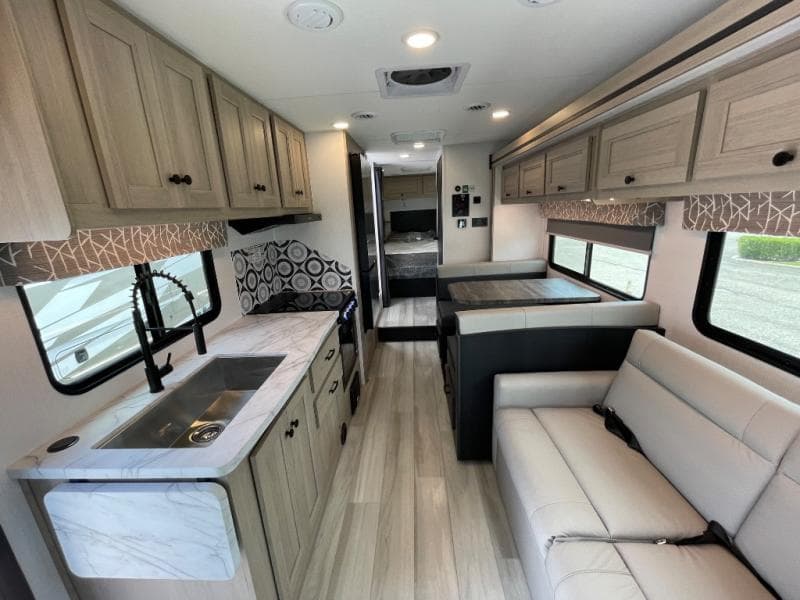 2026 Forest River 2026 Forest River Sunseeker - thumbnail 28