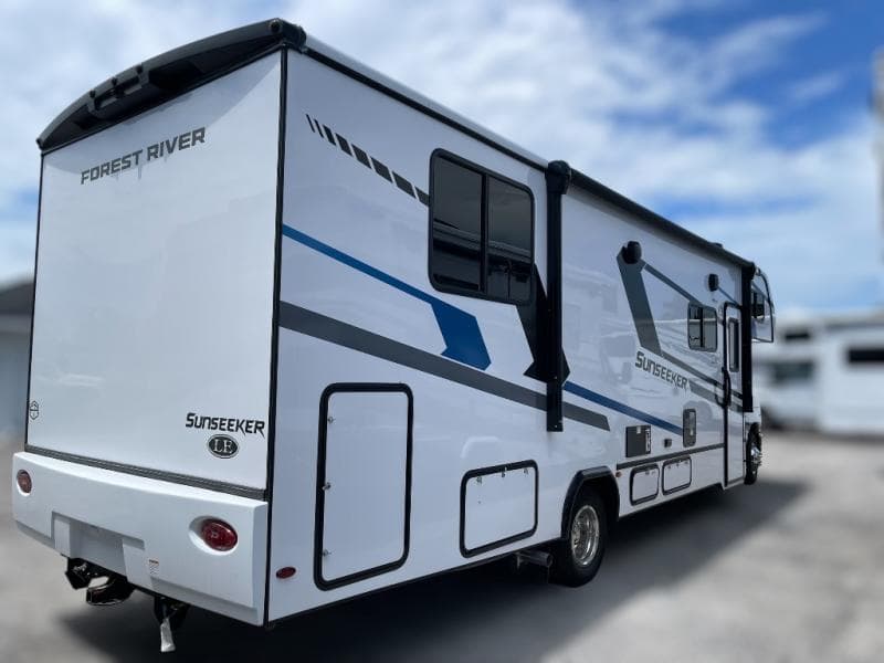 2026 Forest River 2026 Forest River Sunseeker - thumbnail 5
