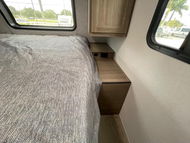 2026 Coachmen 2026 Coachmen Freedom Express - thumbnail 28