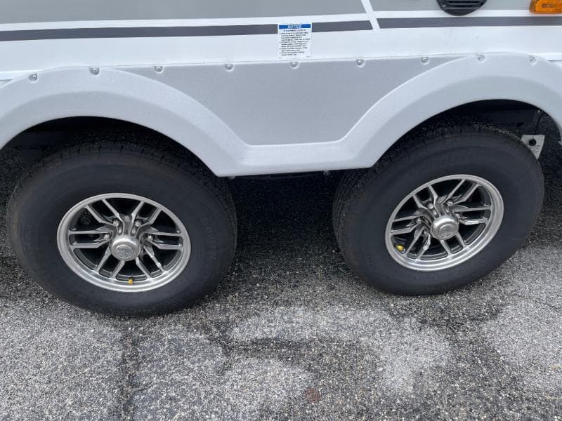 2026 Coachmen 2026 Coachmen Freedom Express - thumbnail 8