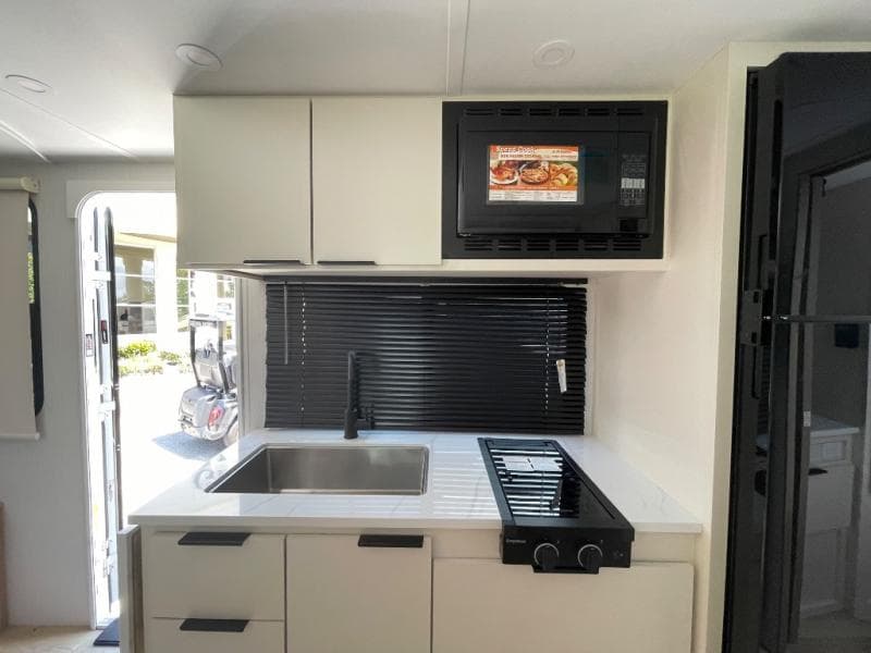 2026 Winnebago 2026 Winnebago Micro Minnie - thumbnail 13