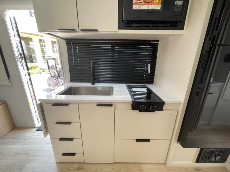 2026 Winnebago 2026 Winnebago Micro Minnie - thumbnail 14