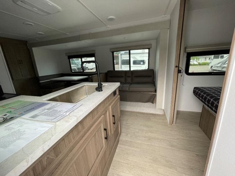 2026 Coachmen 2026 Coachmen Freedom Express - thumbnail 16