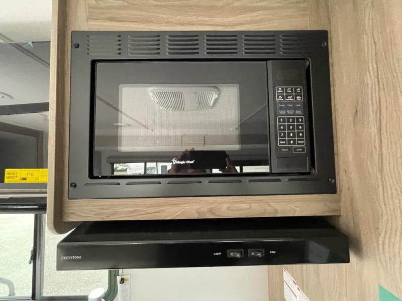 2026 Coachmen 2026 Coachmen Freedom Express - thumbnail 23