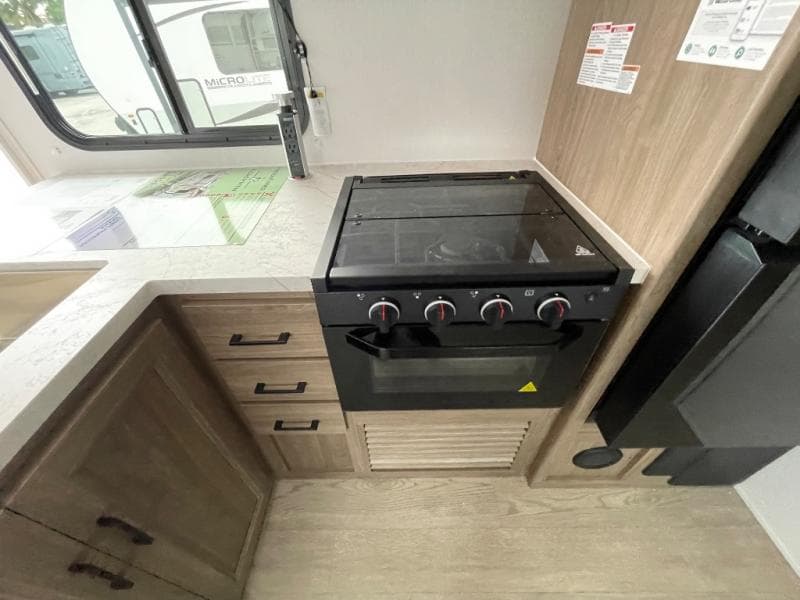 2026 Coachmen 2026 Coachmen Freedom Express - thumbnail 25