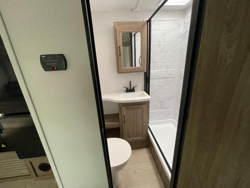 2026 Coachmen 2026 Coachmen Freedom Express - thumbnail 31