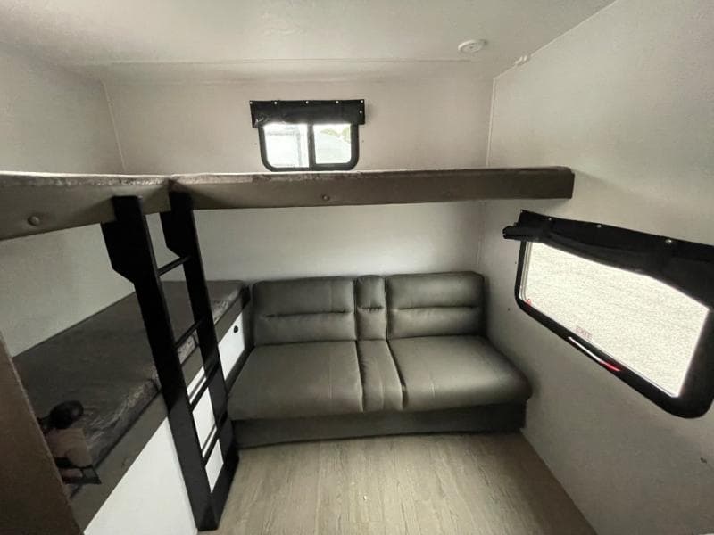 2026 Coachmen 2026 Coachmen Freedom Express - thumbnail 36