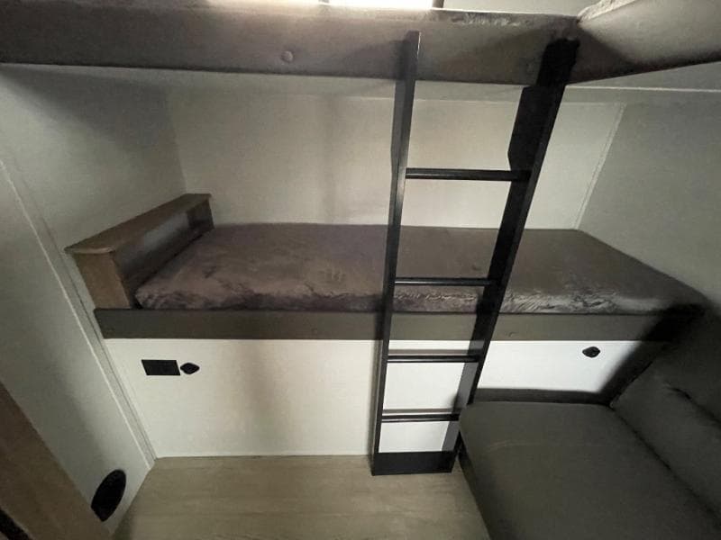 2026 Coachmen 2026 Coachmen Freedom Express - thumbnail 40